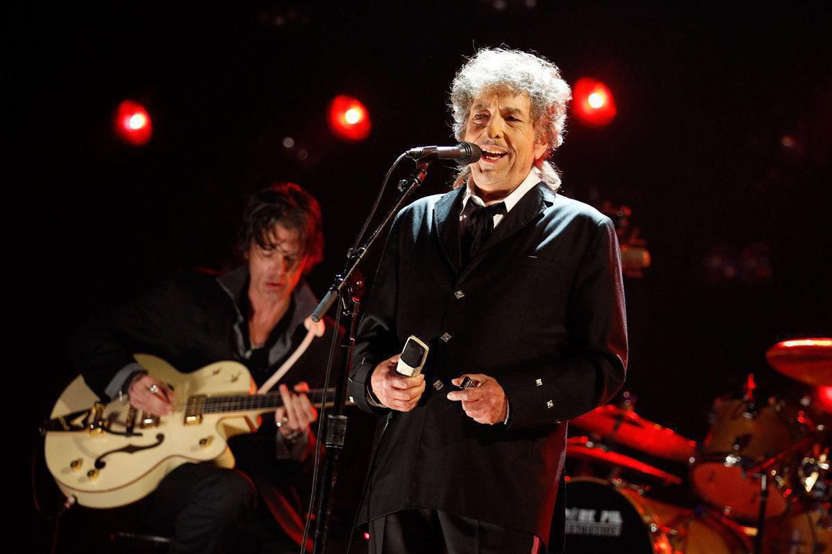 Bob-Dylan-2012.jpg