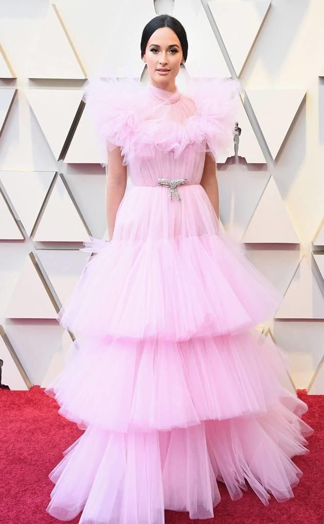 rs 634x1024 190224153645 634 2019 oscar academy awards red carpet fashions kacey musgrave