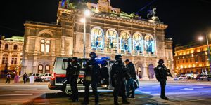 «Ισλαμιστής τρομοκράτης» ήταν ο ένοπλος στη Βιέννη