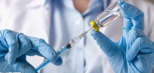 Κορονοϊός: Ο ΠΟΥ τροποποίησε τις συστάσεις του για τα εμβόλια