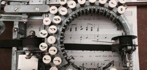 Η μουσική γραφομηχανή του 1930 που γράφει νότες!
