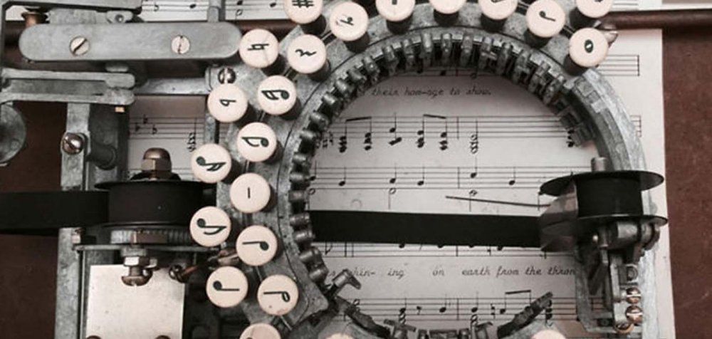 Η μουσική γραφομηχανή του 1930 που γράφει νότες!
