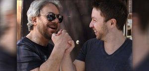 Αντώνης και Γιάννης Βαρδής σε ένα video clip που ραγίζει καρδιές