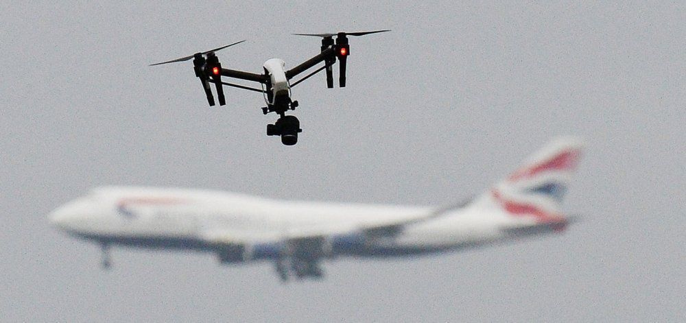 Κλειστό το αεροδρόμιο Gatwick στο Λονδίνο, λόγω drones