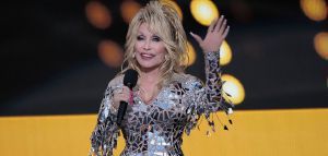 Dolly Parton: Αρνήθηκε την υποψηφιότητά της στο Rock And Roll Hall Of Fame