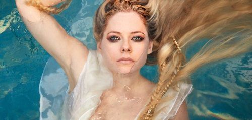 H επιστροφή της Avril Lavigne μετά τη διάγνωσή της με τη νόσο Lyme