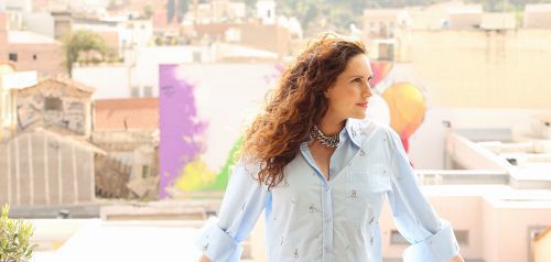 Κορίνα Λεγάκη: «Ενας δίσκος γεμάτος από φως και χρώματα»