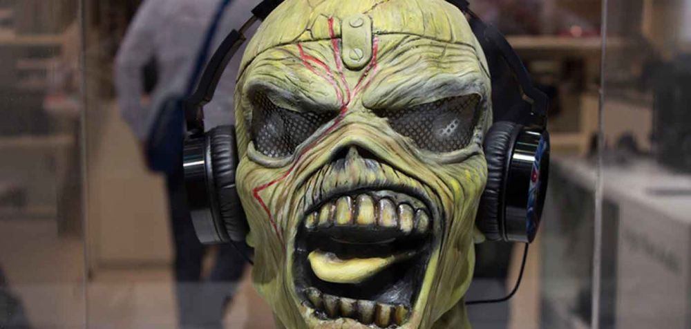 Τα πρωτοποριακά ακουστικά των Iron Maiden