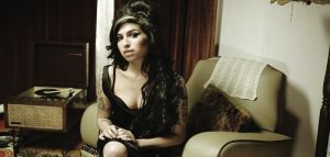 Amy Winehouse: H ζωή και το στυλ της σε μια έκθεση