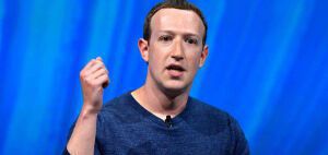 Ο Μαρκ Ζούκερμπεγκ δηλώνει έτοιμος για «μάχη» για να μην διαλυθεί το Facebook