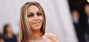 Η Beyoncé παρέχει υποτροφίες σε φοιτήτριες