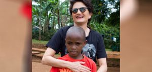 Ανάδοχος ενός αγοριού από την Κένυα έγινε η Άλκηστις Πρωτοψάλτη