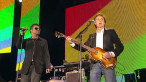 Όταν ο George Michael τραγούδησε δίπλα στον Paul McCartney