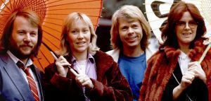 Οι ABBA αρνούνται... την ευθύνη για τα κορονοπάρτι του Μπόρις Τζόνσον