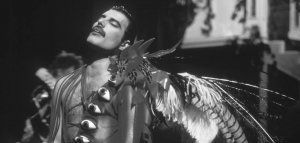 Οι Top 10 στιγμές του Freddie Mercury