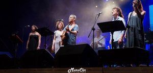 Το φινάλε της συναυλίας για τον Σταύρο Κουγιουμτζή στη Σαλονίκη