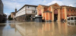 Ιταλία: Στην κατάψυξη αρχαία βιβλία και χειρόγραφα για να σωθούν από τη λάσπη