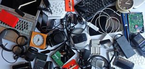 Κάθε Έλληνας παράγει 17 κιλά ηλεκτρονικών αποβλήτων κάθε χρόνο!