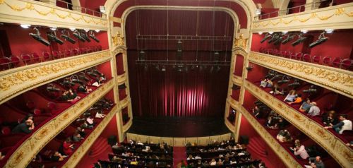 Το Δημοτικό Θέατρο Πειραιά ανακοίνωσε το πρόγραμμά του