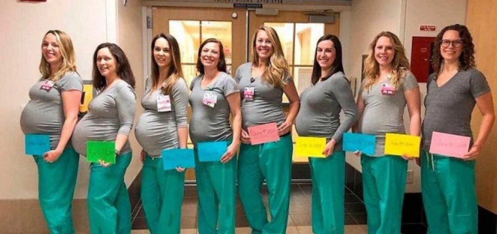 Εννέα νοσοκόμες στην ίδια κλινική έμειναν έγκυες ταυτόχρονα!