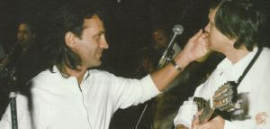 Νταλάρας και Νικολόπουλος «πειράζουν» ένα από τα θρυλικά του Στέλιου (1985)