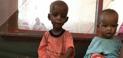 Σομαλία: Πάνω από μισό εκατομμύριο μικρά παιδιά αντιμετωπίζουν οξύ υποσιτισμό