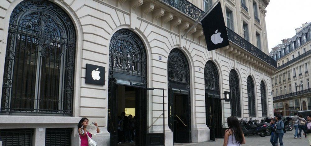 Το νέο κατάστημα της Apple στο Παρίσι στεγάζεται σε ένα εκπληκτικό κτήριο