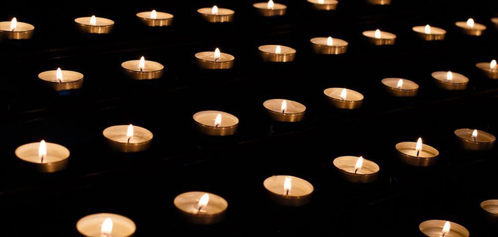 Σιωπηρή διαμαρτυρία στη μνήμη των θυμάτων στα Τέμπη