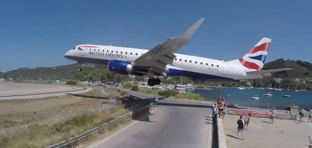 Video με επικίνδυνες προσγειώσεις και απογειώσεις στη Σκιάθο