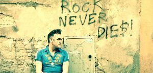 Morrissey: «Δεν τραγουδώ όπου υπάρχει κανιβαλιστική δίψα για αίμα και σάρκα»