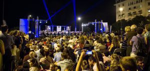 Η Κρατική Ορχήστρα Θεσσαλονίκης στην πλατεία Αριστοτέλους