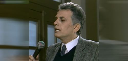 Ο Νίκος Ξανθόπουλος στο «Καλλιτεχνικό Καφενείο» (1985)