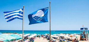 17 ελληνικές παραλίες έχασαν τη Γαλάζια Σημαία τους