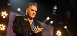 Ο Morrissey έδιωξε από τη συναυλία του δύο άτομα