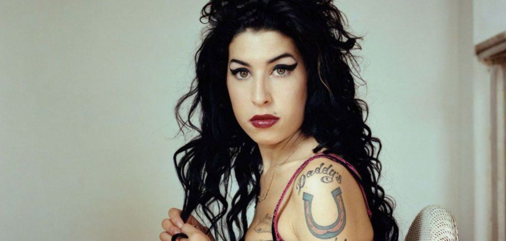 Tribute to Amy Winehouse από το Κosmos 93.6 &amp; 107.0