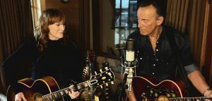 O Bruce Springsteen τραγουδά για τα θύματα του κορονοϊού