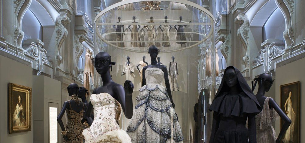 «Dior: Από το Παρίσι στον κόσμο»