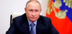 Ο Πούτιν βλέπει «θετικές αλλαγές» στις συνομιλίες με την Ουκρανία
