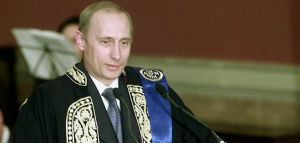 Πούτιν: 227 πανεπιστημιακοί ζητούν από το ΕΚΠΑ την αφαίρεση του τίτλου του