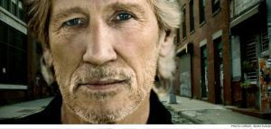 O Roger Waters αφιερώνει στον John Prine που έφυγε από κορονοϊό