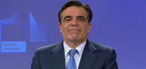 Αντιπρόεδρος της Κομισιόν ο Έλληνας επίτροπος Μαργαρίτης Σχοινάς