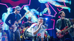 Στον «αέρα» η συναυλία των Coldplay στο ΟΑΚΑ