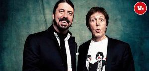 O McCartney «τζαμάρει» με τον Dave Grohl των Foo Fighters