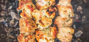 ΕΦΕΤ: Ανακαλούνται μπιφτέκι και σουβλάκι κοτόπουλου