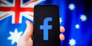 Κάνει πίσω το facebook για το «μαύρο» στην Αυστραλία