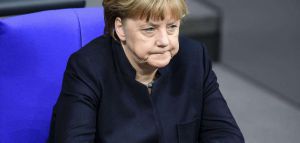 Γερμανία: Η Μέρκελ «δείχνει» πλήρες lockdown
