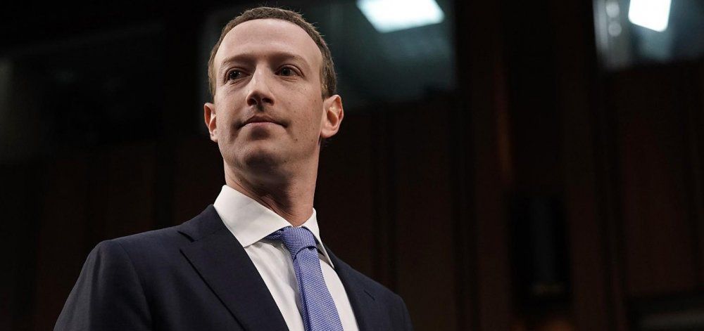«Ψηφιακοί γκάνγκστερς» το Facebook και τα στελέχη του