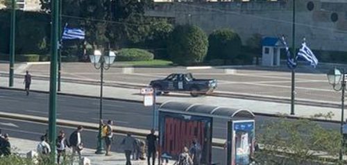 Ύποπτο όχημα στάθμευσε μπροστά στο Μνημείο του Άγνωστου Στρατιώτη