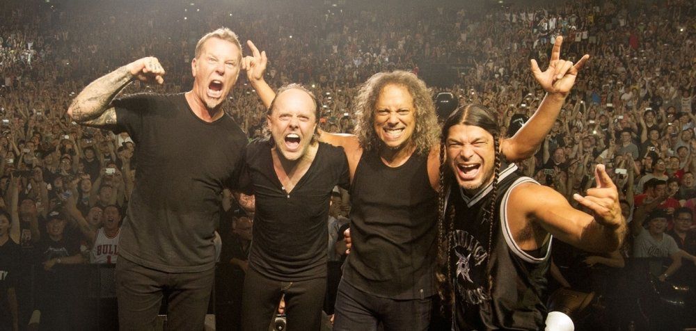 Οι Metallica παίζουν live σε δισκοπωλείο της Καλιφόρνια