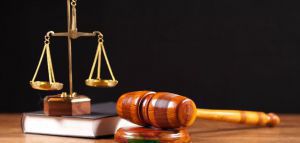 Ένωση Δικαστών και Εισαγγελέων: Αντισυνταγματική η απόφαση του Αρχηγού της ΕΛ.ΑΣ